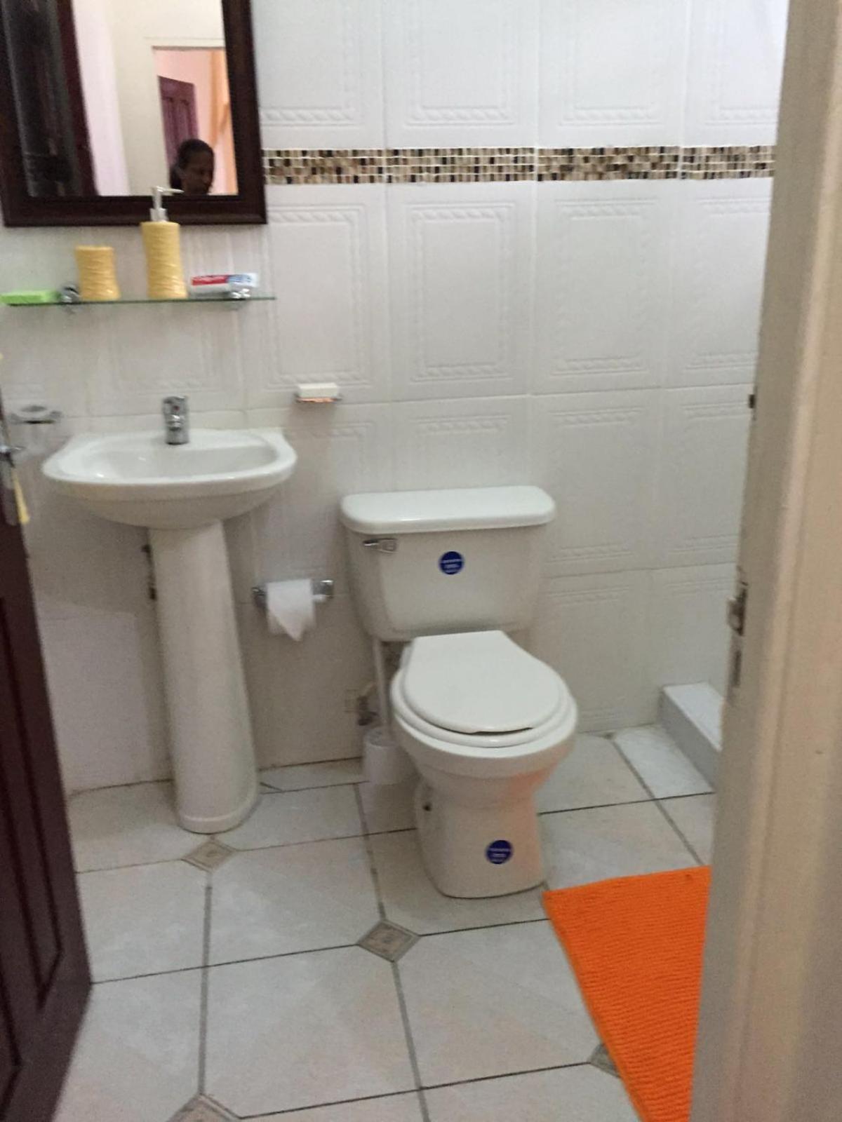 Goldenview Guesthouse Ocho Rios Bagian luar foto